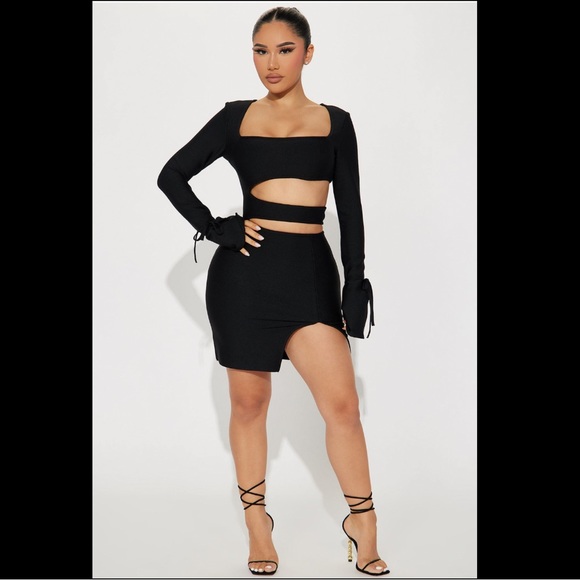 Fashion Nova Black Dress - Picture 2 of 4